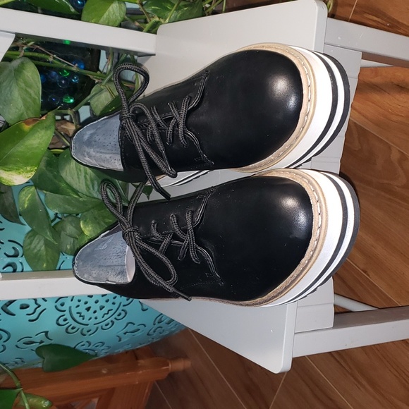 Seven Dials Bernina Oxford shoe - Picture 2 of 9